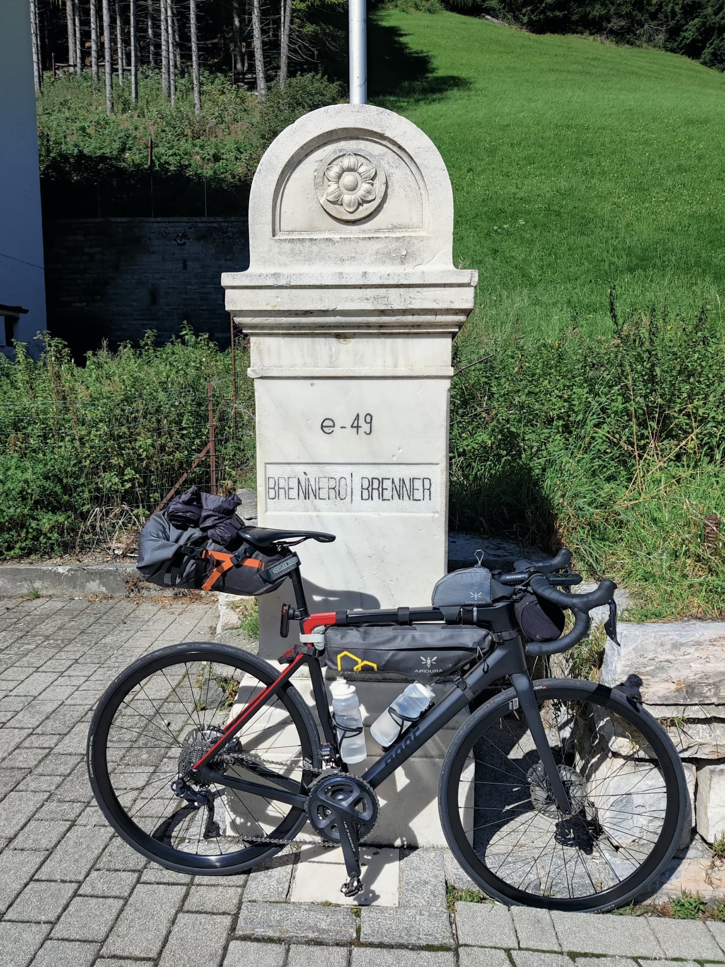 Grenzstein am Brenner