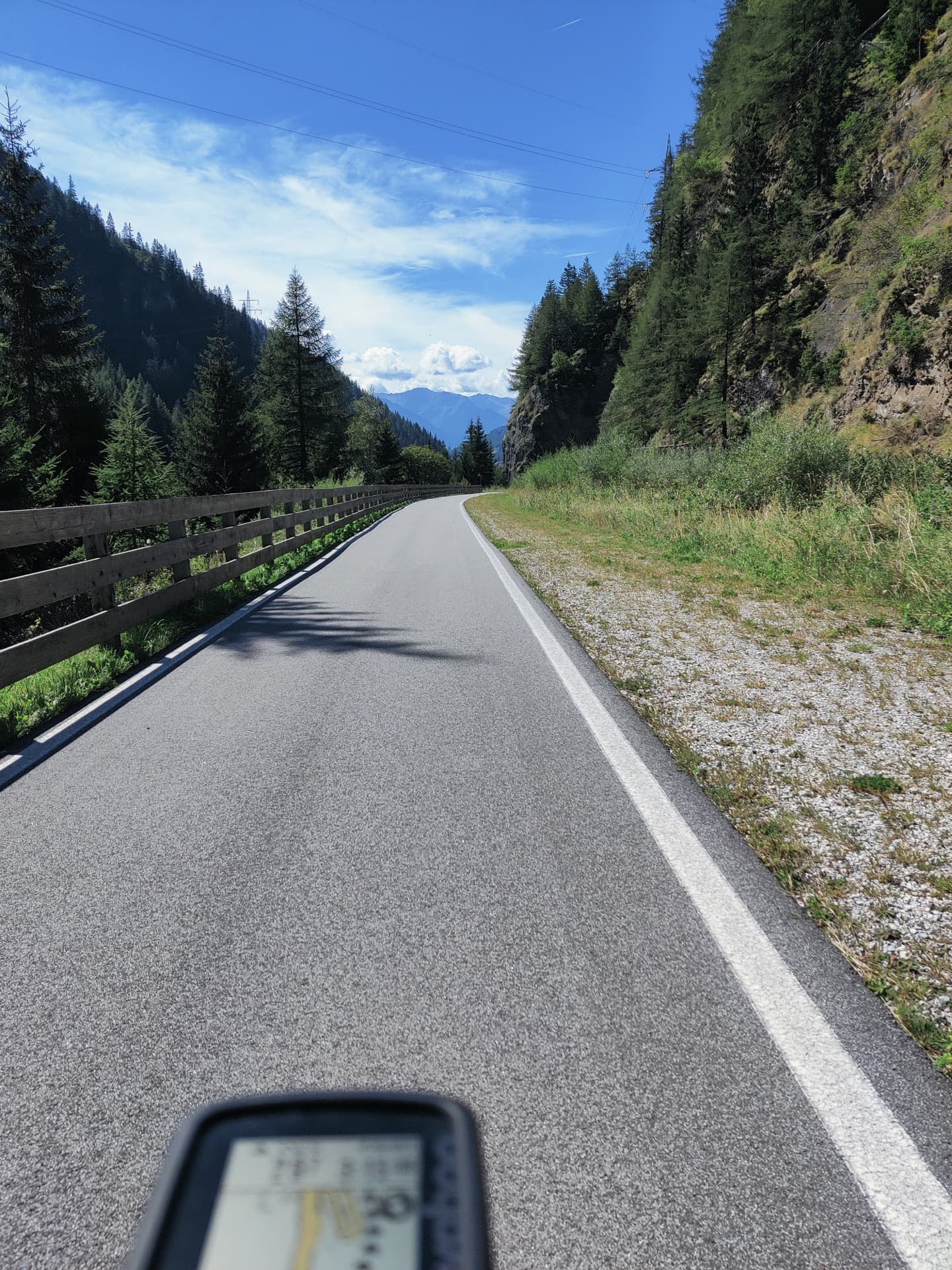 Abfahrt vom Brenner auf der ehemaligen Bahntrasse