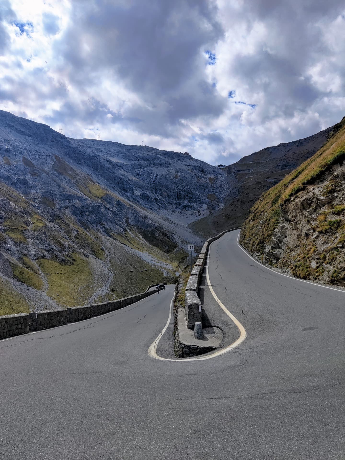 Blick auf die Auffahrt zum Stelvio